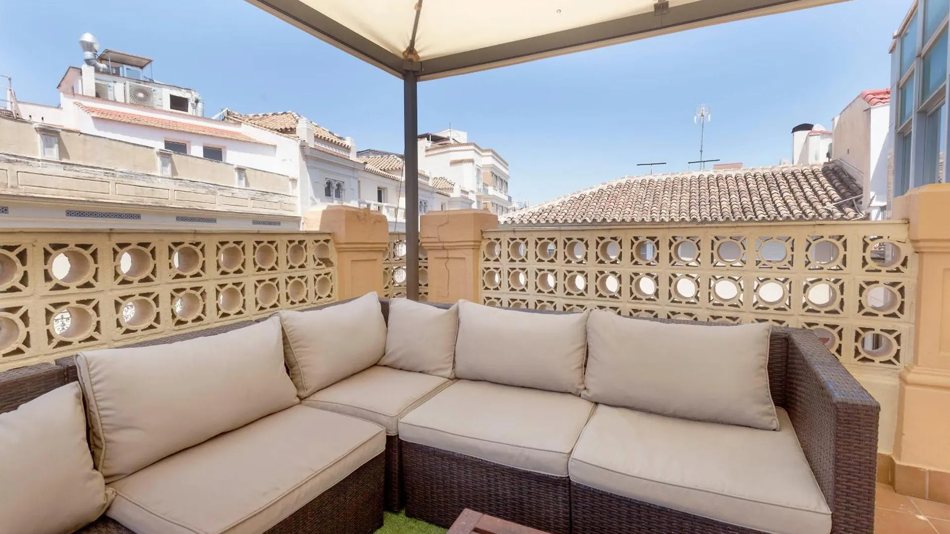 Atico Centro Suitemalaga contacts